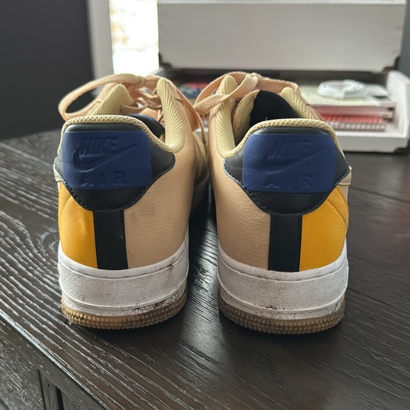 Gently Worn Nike Air Force 1’s - Picture 3 of 6
